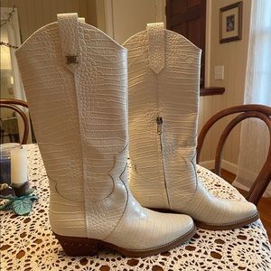 Sam Edelman White Western Boots